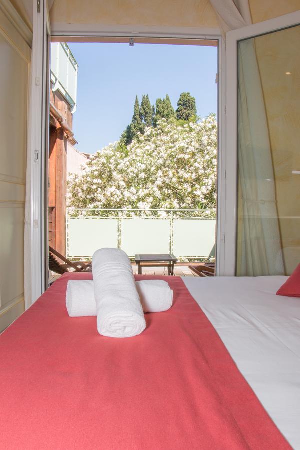 Hotel & Spa La Villa 생트막시메 외부 사진